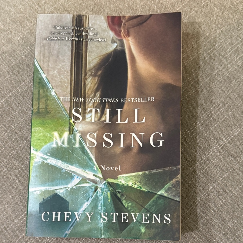 Still Missing by Chevy Stevens Paperback